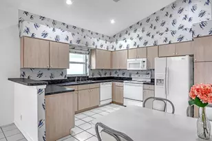 101 Meadowlands Dr, Royal Palm Beach, FL 33411 - Photo 9