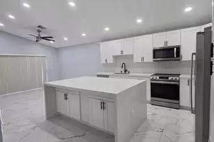 11534 NW 4th Manor, Coral Springs, FL 33071 - Photo 7