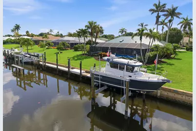 3374 SE Fairway E, Stuart, FL 34997 - Photo 5