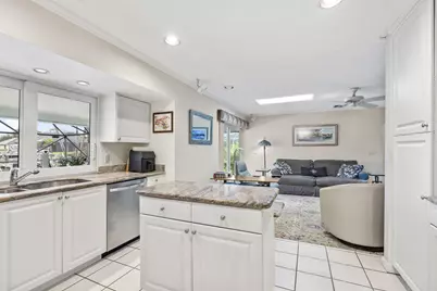3374 SE Fairway E, Stuart, FL 34997 - Photo 15