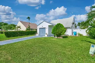 57 Peachtree Pl, Boynton Beach, FL 33436 - Photo 3