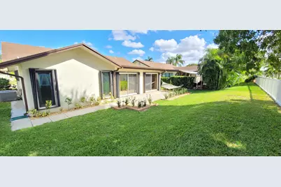 6209 Olivewood Circle, Greenacres, FL 33463 - Photo 15