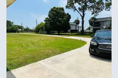 3421 Helena Drive, Lake Worth, FL 33461 - Photo 3
