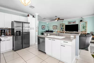 7819 Oak Grove Circle, Lake Worth, FL 33467 - Photo 9