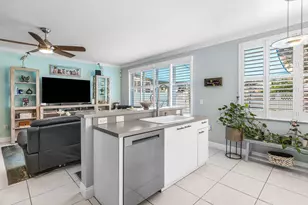 7819 Oak Grove Cir, Lake Worth, FL 33467 - Photo 9