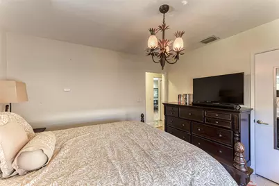 1676 NE 40th Street, Oakland Park, FL 33334 - Photo 11