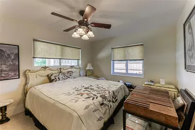 1676 NE 40th Street, Oakland Park, FL 33334 - Photo 9