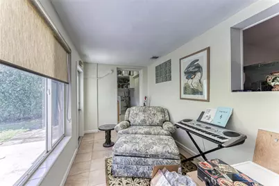 1676 NE 40th Street, Oakland Park, FL 33334 - Photo 15