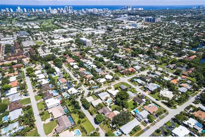 1676 NE 40th Street, Oakland Park, FL 33334 - Photo 15