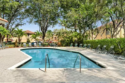 11251 Lakeview Drive #21-f, Coral Springs, FL 33071 - Photo 3