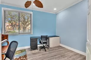 11251 Lakeview Dr, Coral Springs, FL 33071 - Photo 25