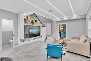 11251 Lakeview Dr, Coral Springs, FL 33071 - Photo 29
