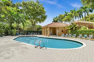 11251 Lakeview Dr, Coral Springs, FL 33071 - Photo 5