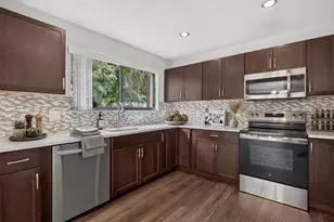 587 NW 38th Ave, Deerfield Beach, FL 33442 - Photo 5