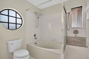 587 NW 38th Ave, Deerfield Beach, FL 33442 - Photo 29