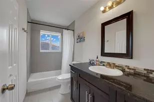 1070 Bluewood Terrace, Weston, FL 33327 - Photo 37