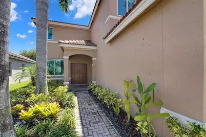 1070 Bluewood Terrace, Weston, FL 33327 - Photo 61