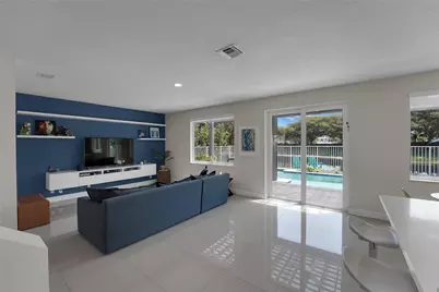 1070 Bluewood Terrace, Weston, FL 33327 - Photo 5