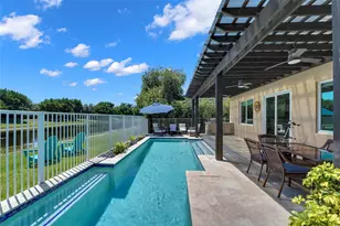 1070 Bluewood Terrace, Weston, FL 33327 - Photo 53