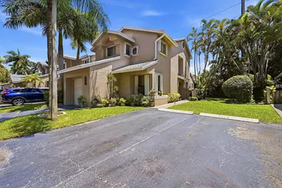 2118 Discovery Circle W, Deerfield Beach, FL 33442 - Photo 33