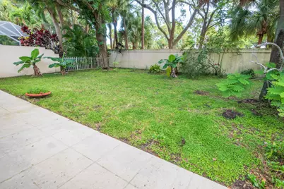191 E Tall Oaks Circle, Palm Beach Gardens, FL 33410 - Photo 15