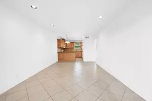 2748 NE 28th Ave, Lighthouse Point, FL 33064 - Photo 5