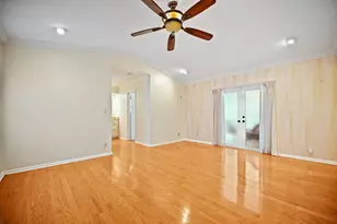10801 NW 7th St, Coral Springs, FL 33071 - Photo 17