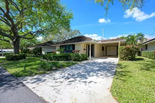11335 12 Oaks Way, North Palm Beach, FL 33408 - Photo 1