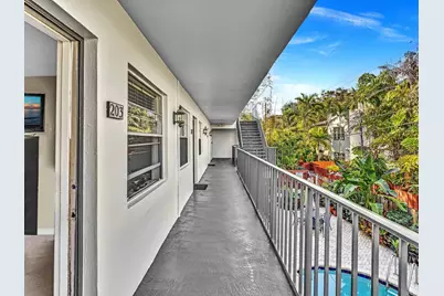 215 NE 16th Avenue #203, Fort Lauderdale, FL 33301 - Photo 3