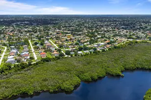 2485 SE Alden St, Port Saint Lucie, FL 34984 - Photo 59