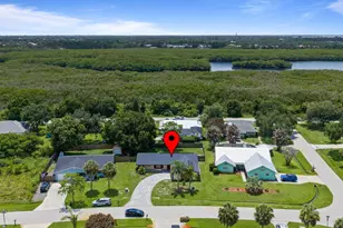 2485 SE Alden St, Port Saint Lucie, FL 34984 - Photo 3