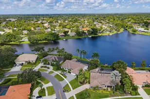 1619 Wiltshire Village Dr, Wellington, FL 33414 - Photo 5