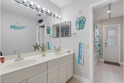 1619 Wiltshire Village Drive, Wellington, FL 33414 - Photo 23