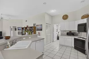 1224 Lake Breeze Dr, Wellington, FL 33414 - Photo 27