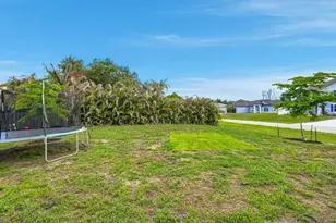 201 SW N Wakefield Cir, Port Saint Lucie, FL 34953 - Photo 35