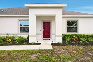 201 SW N Wakefield Cir, Port Saint Lucie, FL 34953 - Photo 3