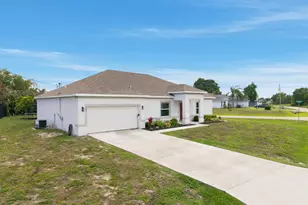 201 SW N Wakefield Cir, Port Saint Lucie, FL 34953 - Photo 41