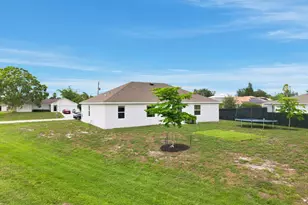 201 SW N Wakefield Cir, Port Saint Lucie, FL 34953 - Photo 31