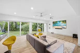 4400 Queen Palm Ln, Tamarac, FL 33319 - Photo 13