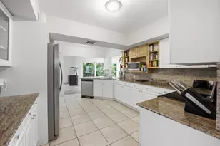 4400 Queen Palm Ln, Tamarac, FL 33319 - Photo 21
