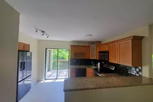 12 Wimbledon Lakes Dr, Plantation, FL 33324 - Photo 3