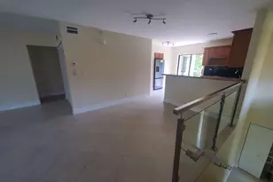 12 Wimbledon Lakes Dr, Plantation, FL 33324 - Photo 1