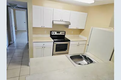 1605 Meadows Circle W #1605, Boynton Beach, FL 33436 - Photo 5