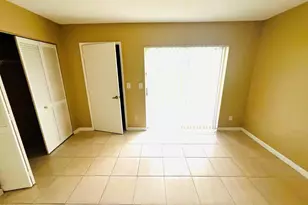 1605 Meadows Cir W, Boynton Beach, FL 33436 - Photo 11
