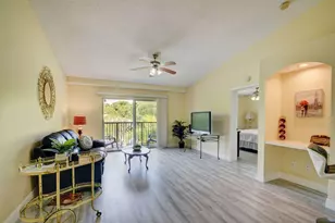 300 Crestwood Ct N, Royal Palm Beach, FL 33411 - Photo 5