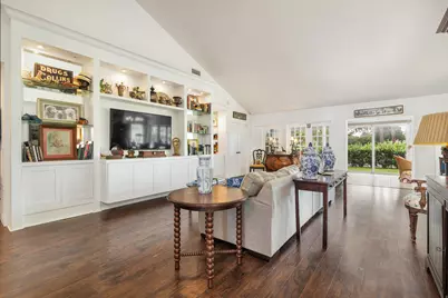 2402 Saratoga Bay Drive, West Palm Beach, FL 33409 - Photo 7