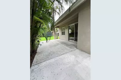 7953 NW 70th Avenue, Parkland, FL 33067 - Photo 11