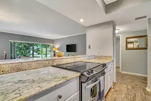 11863 Wimbledon Circle, Wellington, FL 33414 - Photo 7
