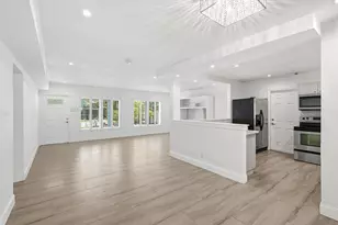 1777 NE 17th St, Fort Lauderdale, FL 33305 - Photo 11