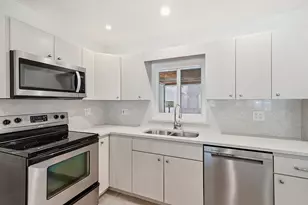 1777 NE 17th St, Fort Lauderdale, FL 33305 - Photo 15